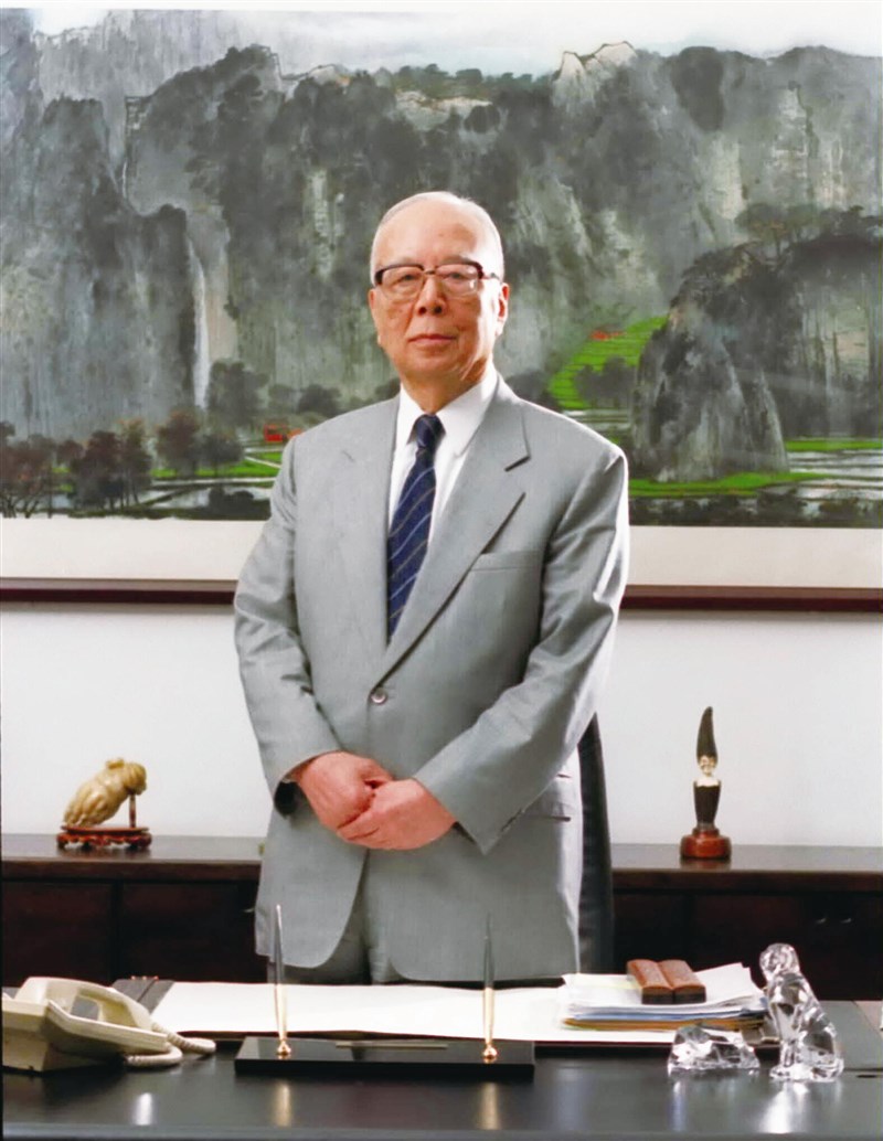余紀忠