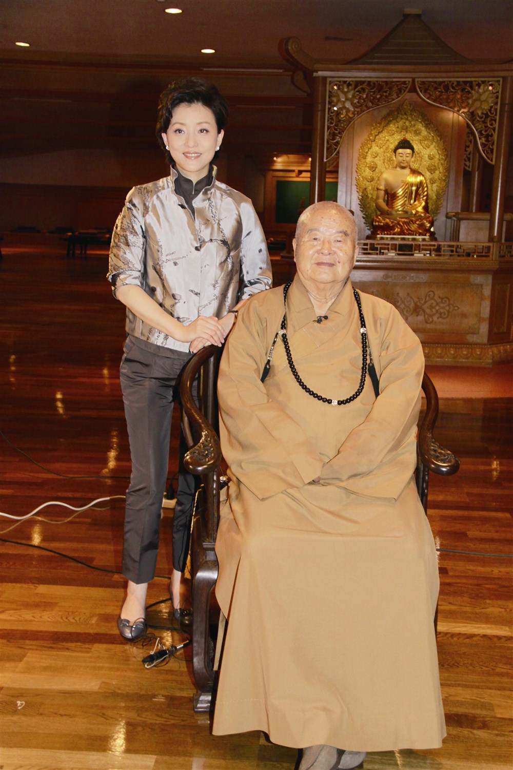 【星雲大師全集131】隨堂開示錄 17  隨堂開示錄─對談專訪 5  關於人間佛教 4 - 1 上海東方衛視《楊瀾訪談錄》節目專訪