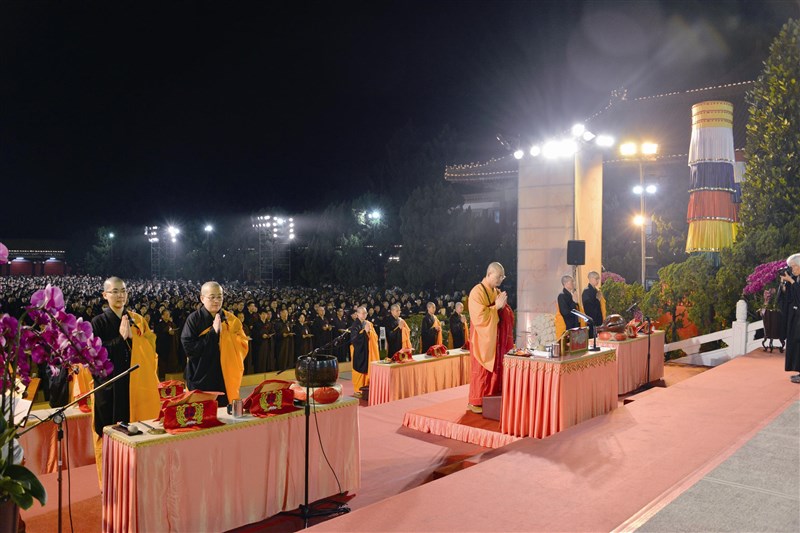 【星雲大師全集126】隨堂開示錄 190  隨堂開示錄─集會共修 3  齋天請客  供佛齋天法會 時間：1981年2月12