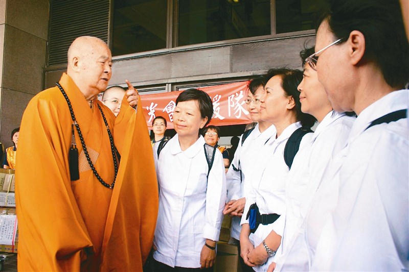 【星雲大師全集126】隨堂開示錄 222隨堂開示錄─集會共修 20  行佛 3-3  國際佛光會中華總會第四屆第八次理監事暨督導分會長聯席會議