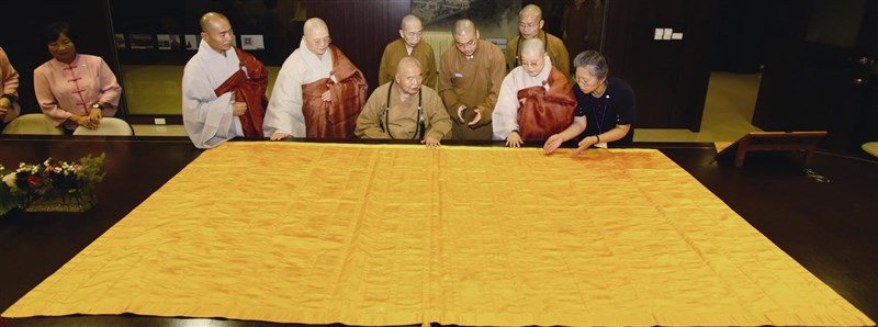 月下長老