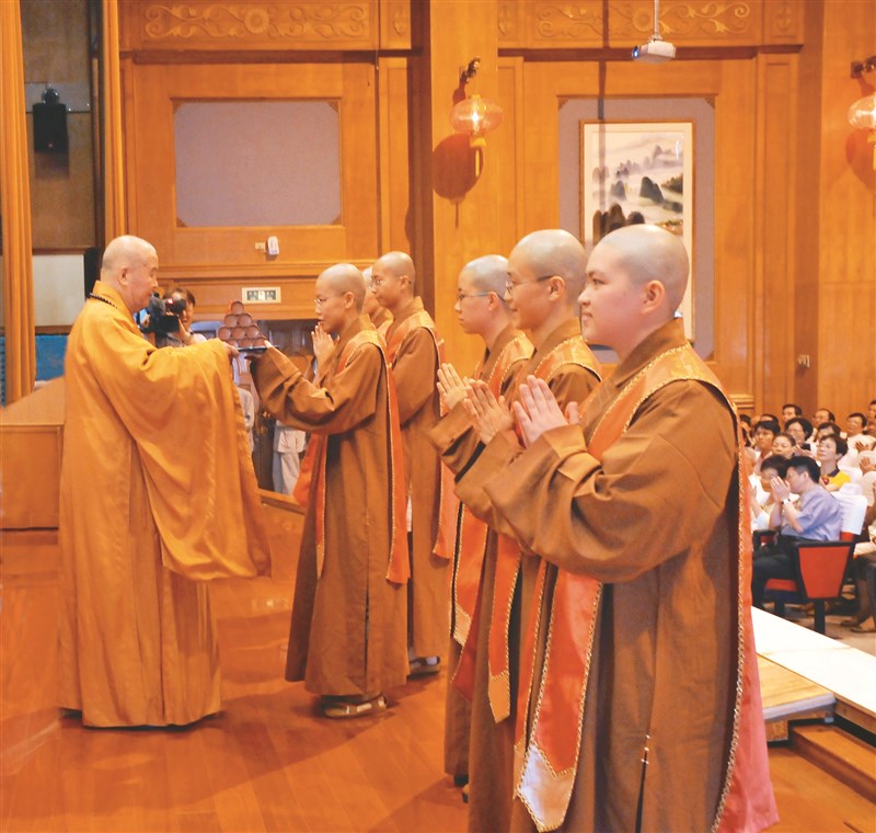 【星雲大師全集133】隨堂開示錄 431隨堂開示錄─各類致詞 50  做人的四個學習（二）  佛光山叢林學院九十七學年度畢業典禮  