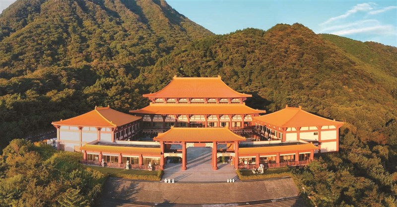 【星雲大師全集122】隨堂開示錄 556  隨堂開示錄─青年勉勵 41  談日本佛教 3-2