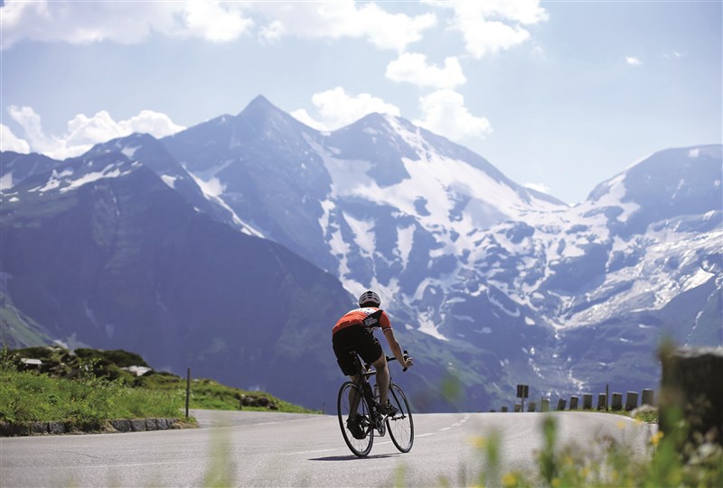 【星雲大師全集115】隨堂開示錄─教育講習 67 如何做一個在家居士3-1