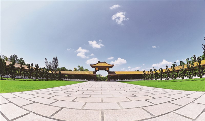 【星雲大師全集115】隨堂開示錄─教育講習 67  如何做一個在家居士 3-3