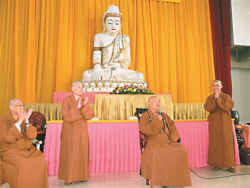 跟著光走─就愛天空最亮的那顆星