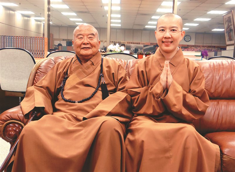 弘法利生報師恩