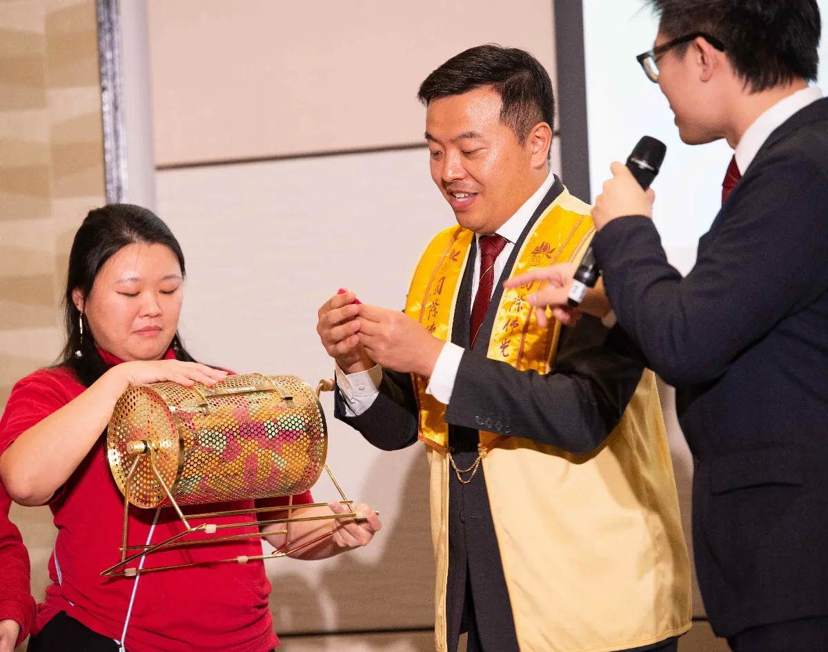 Fo Guang Shan Temple of Toronto Honors Volunteers at Year-End ...
