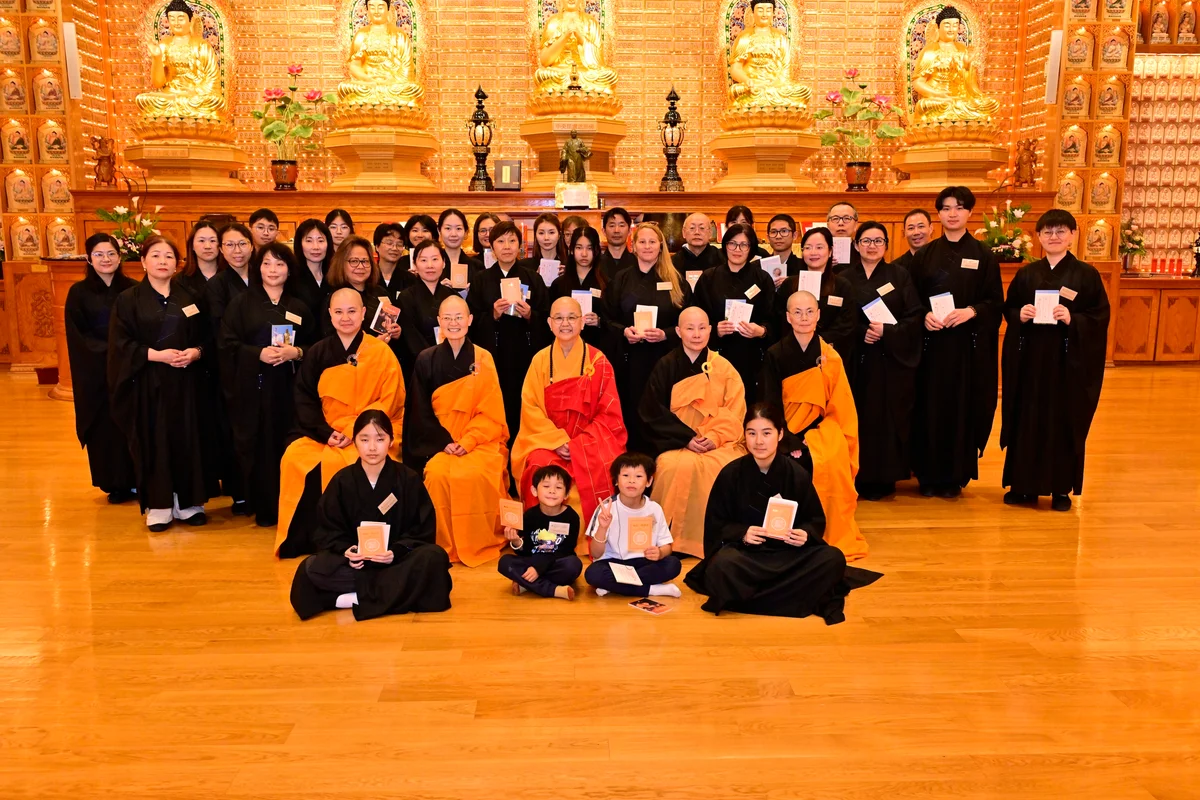 Fo Guang Shan Temple of Toronto Welcomes 35 New Buddhists at “Taking ...