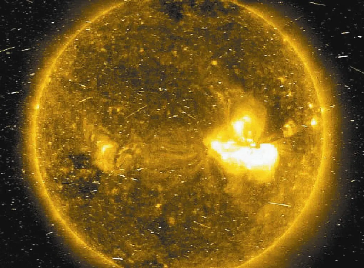 太陽風暴不尋常 干擾地球通訊