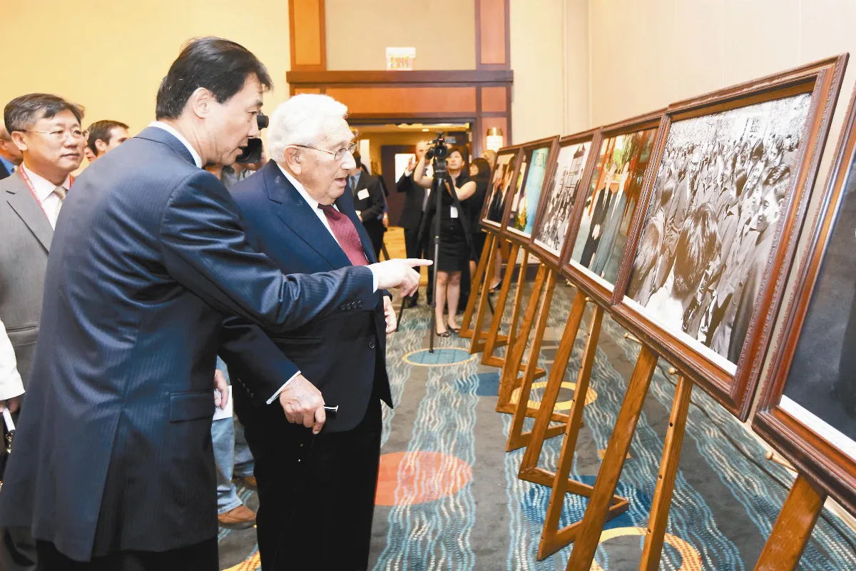 季辛吉 拉回時空40年