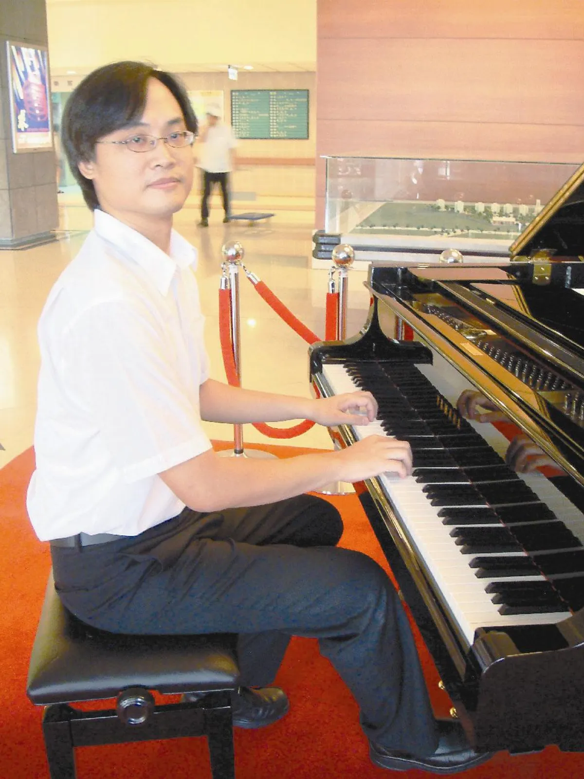 視障鋼琴王子 惜福助患者