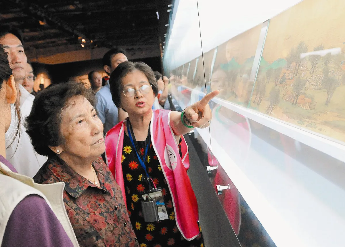 馬媽媽參觀會動清明上河圖