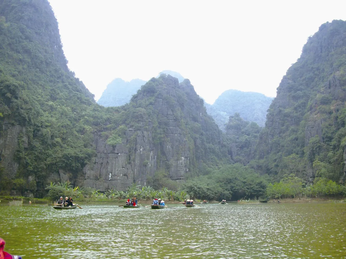 越南陸龍灣