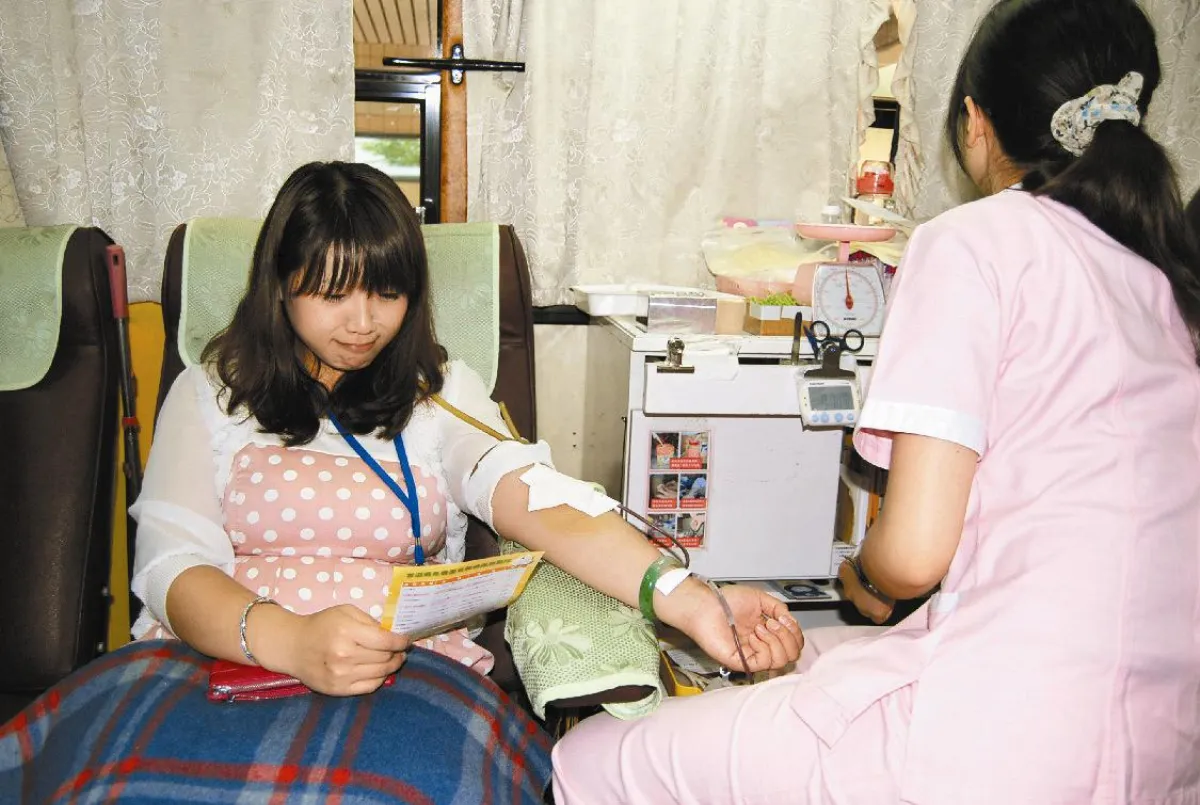 暑假鬧血荒 快挽袖