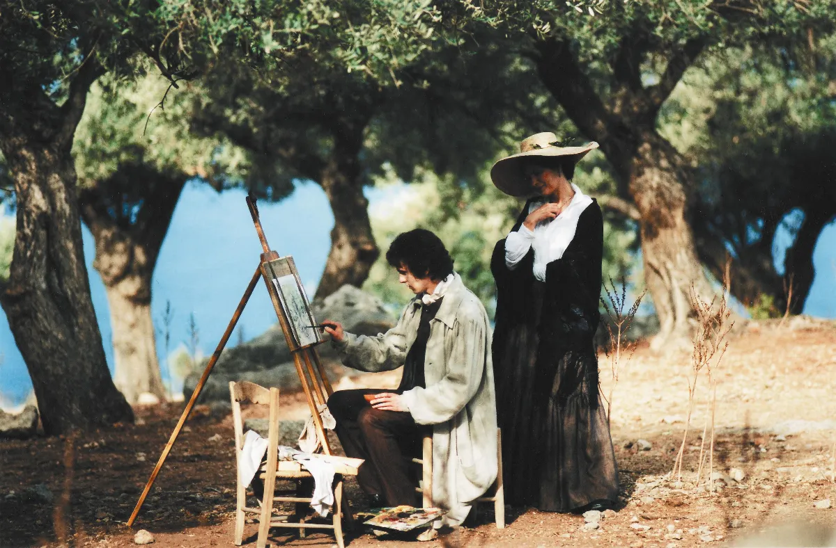 此曲只應天上有