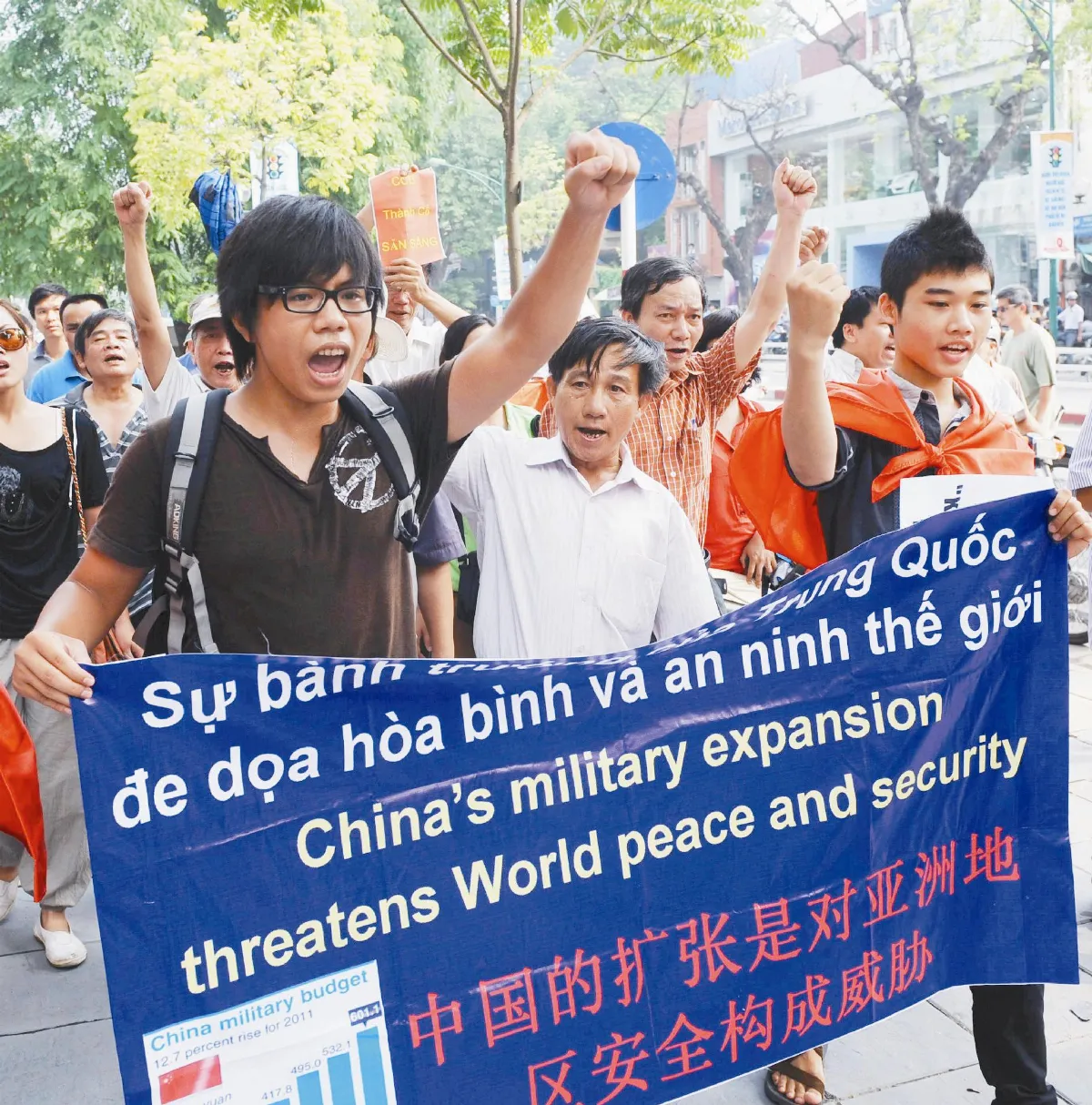 反中示威再起越警逮捕10人