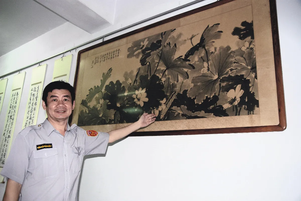 劉子仁墨荷 提醒警察有為有守