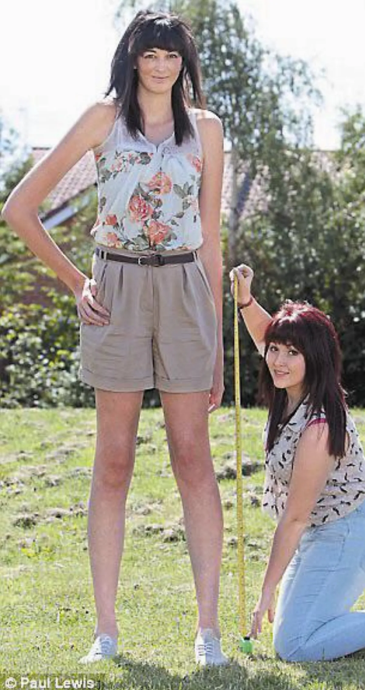英最高女孩 205公分