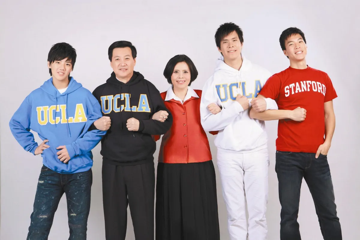 費鴻泰增加與孩子的互動頻率