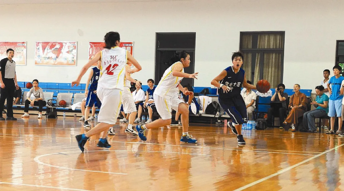 兩岸大學籃球友誼賽打下南大、航大 佛大3連勝