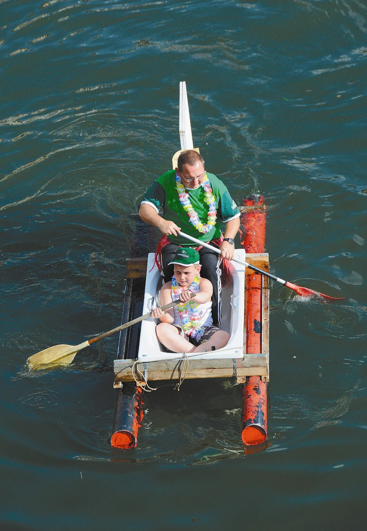 浴缸船 水上爭奇