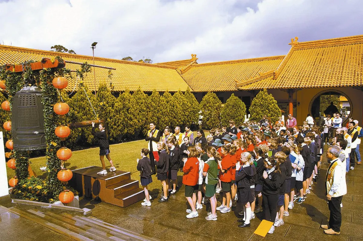 敲響和平鐘聲 全球佛光人響應