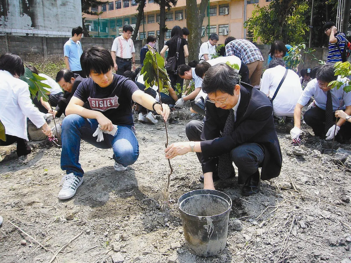 中國醫大開學  一生一樹