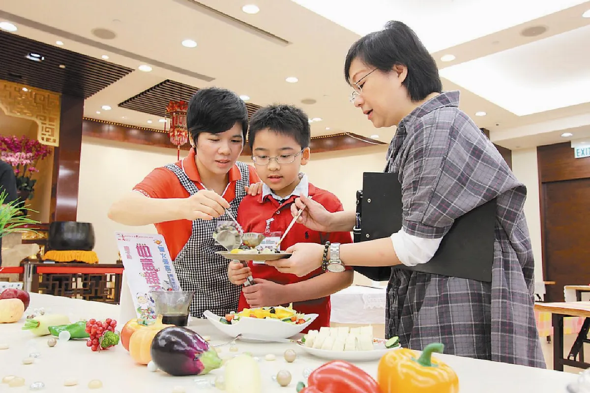 無火煮素食  香港佛光人顯身手