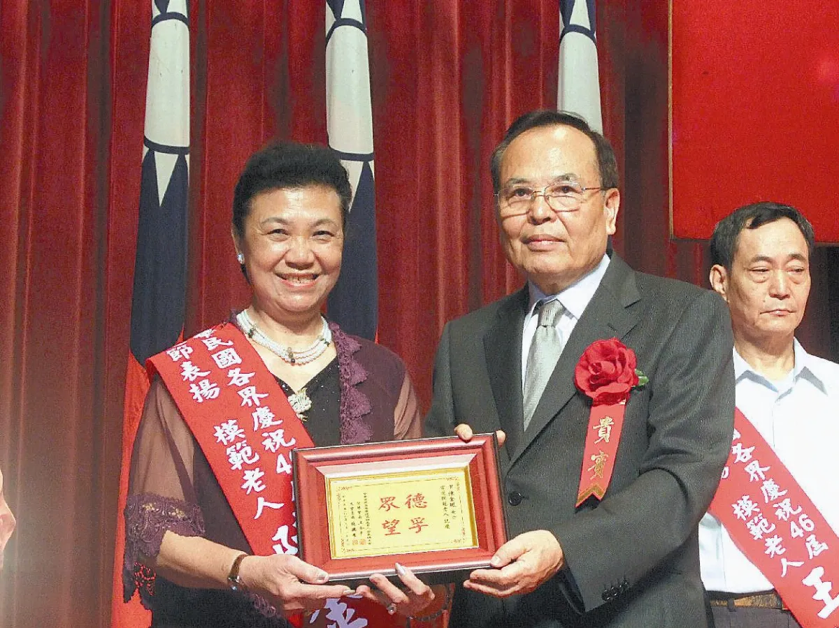 佛光人陳金鳳  榮獲全國模範老人