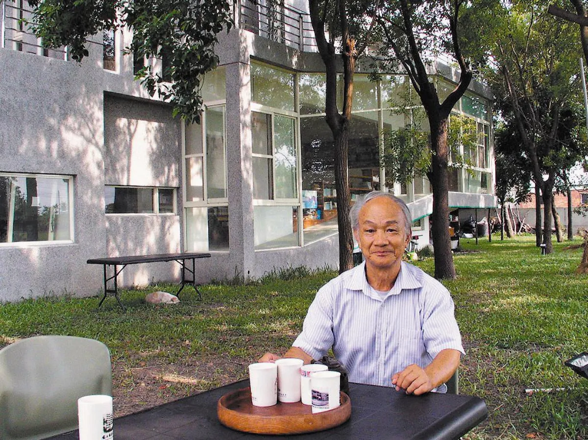 反土地過度開發不惜拚老命筆伐