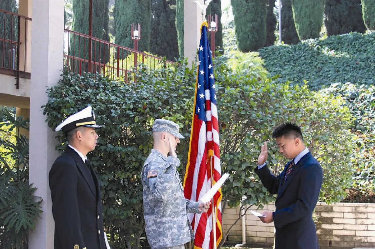西來學生 軍隊布教師