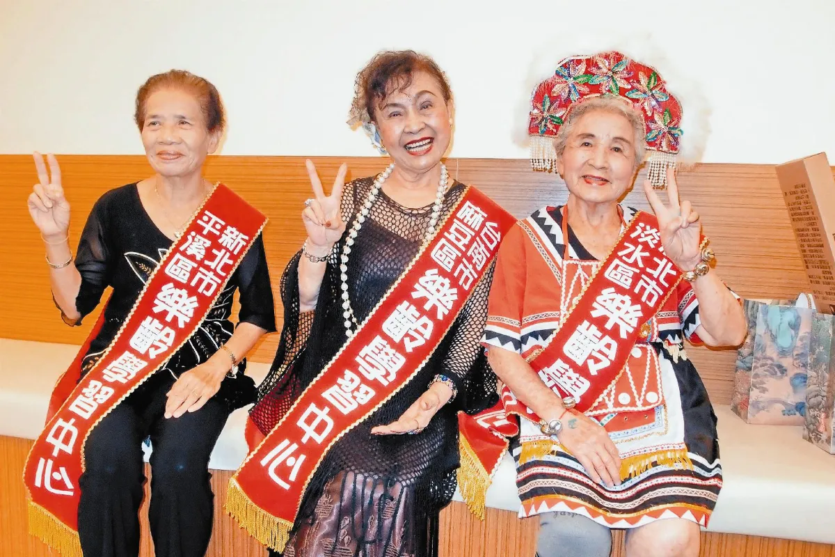 樂齡中心圓求學夢 阿嬤樂活