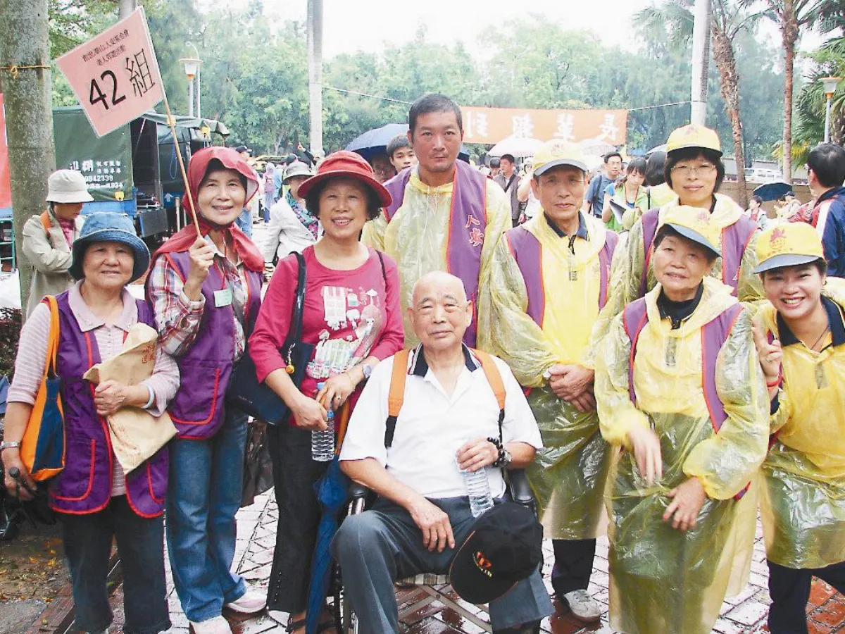 帶長輩去郊遊 拓展社交圈