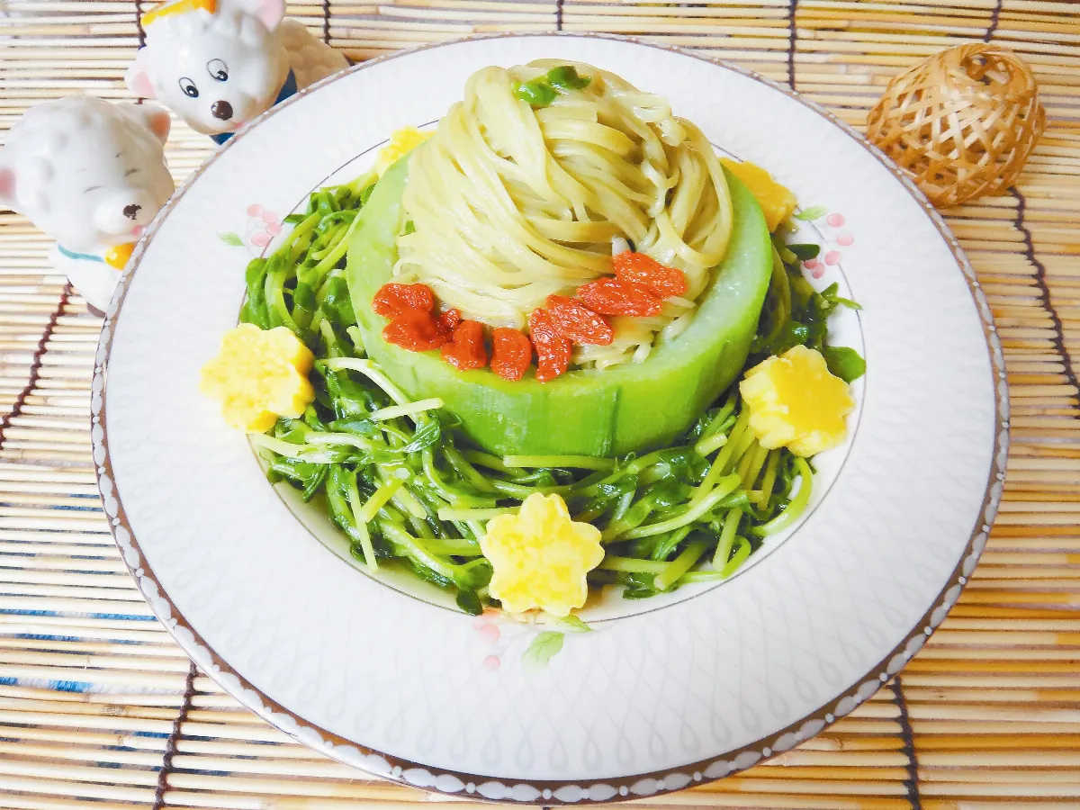 【美味私房料理】絲瓜綠茶麵