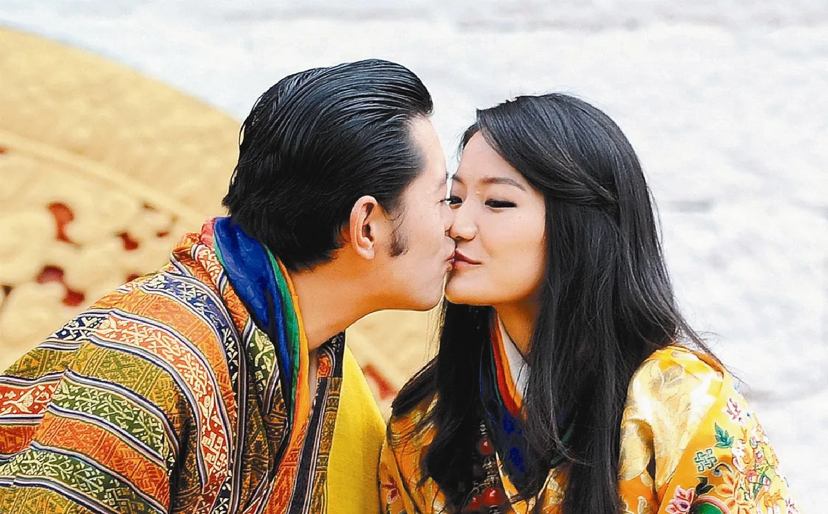 新婚國王 曬恩愛
