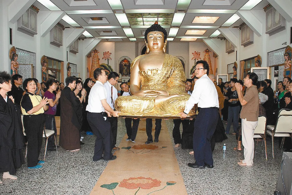 台南福國寺重建 佛陀暫搬家