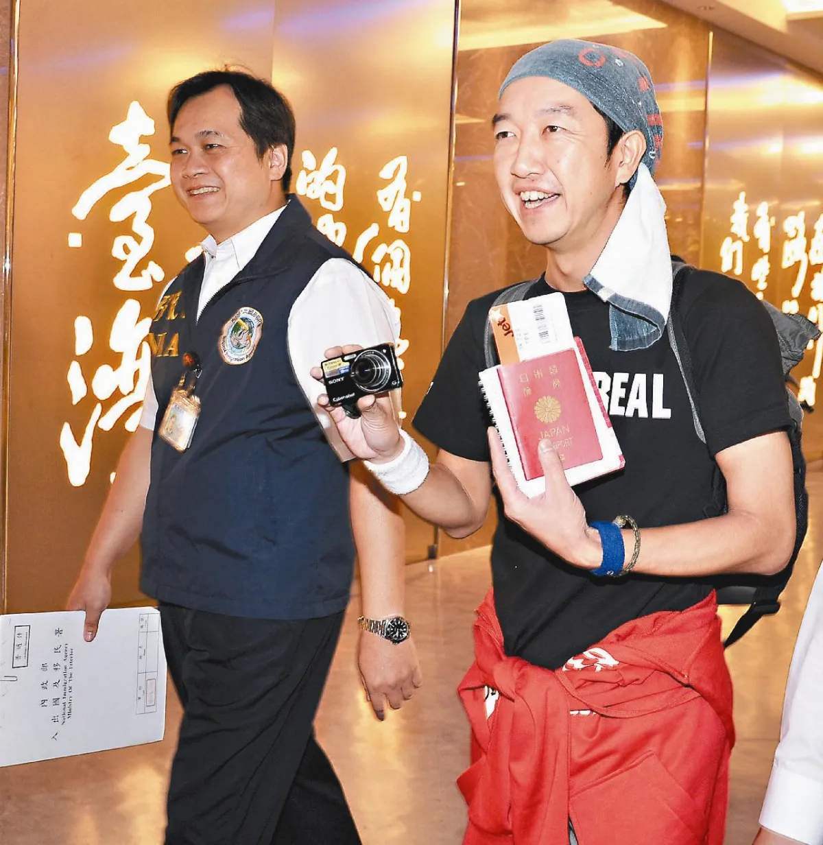 滯留49天 日人返鄉