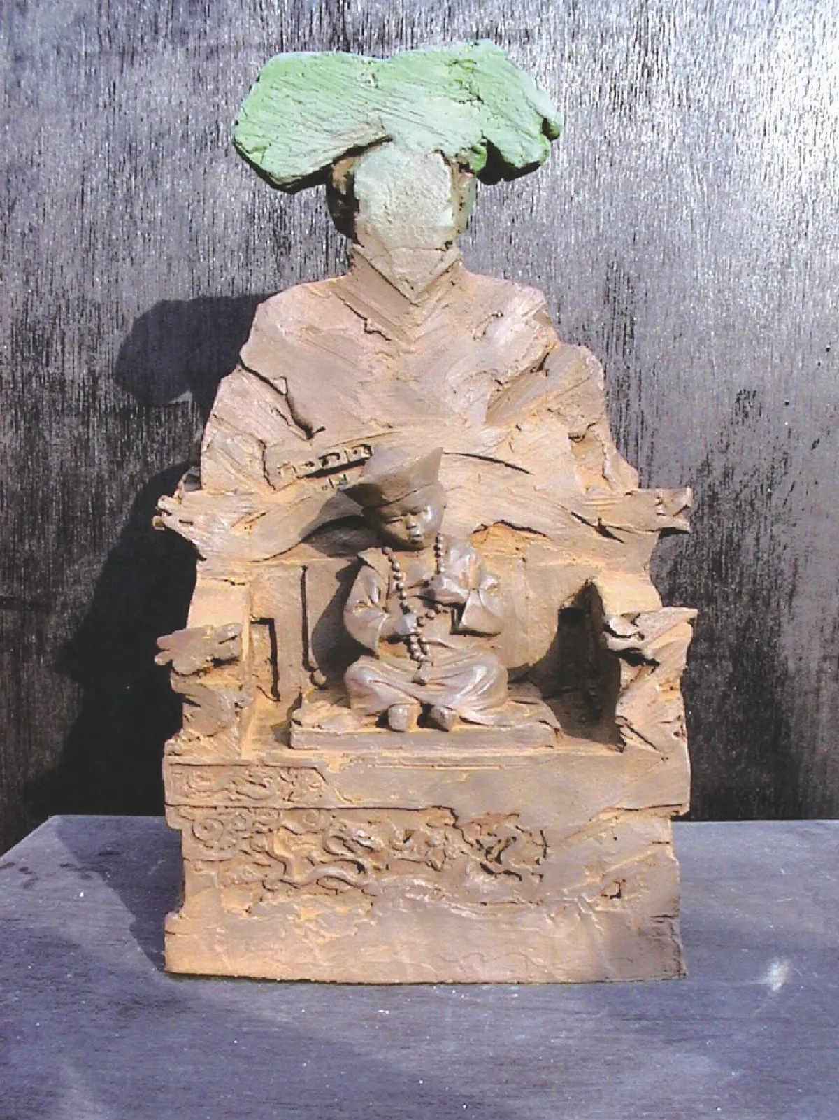 【一即一切‧王慶民雕塑展】聽政