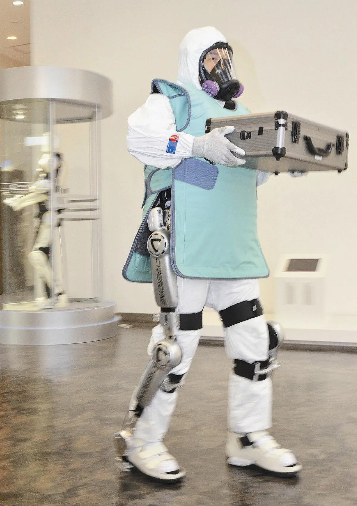 機器人裝 助身障者移動