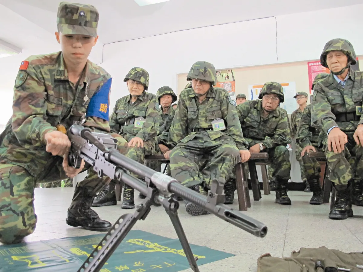 阿公重溫當兵生活