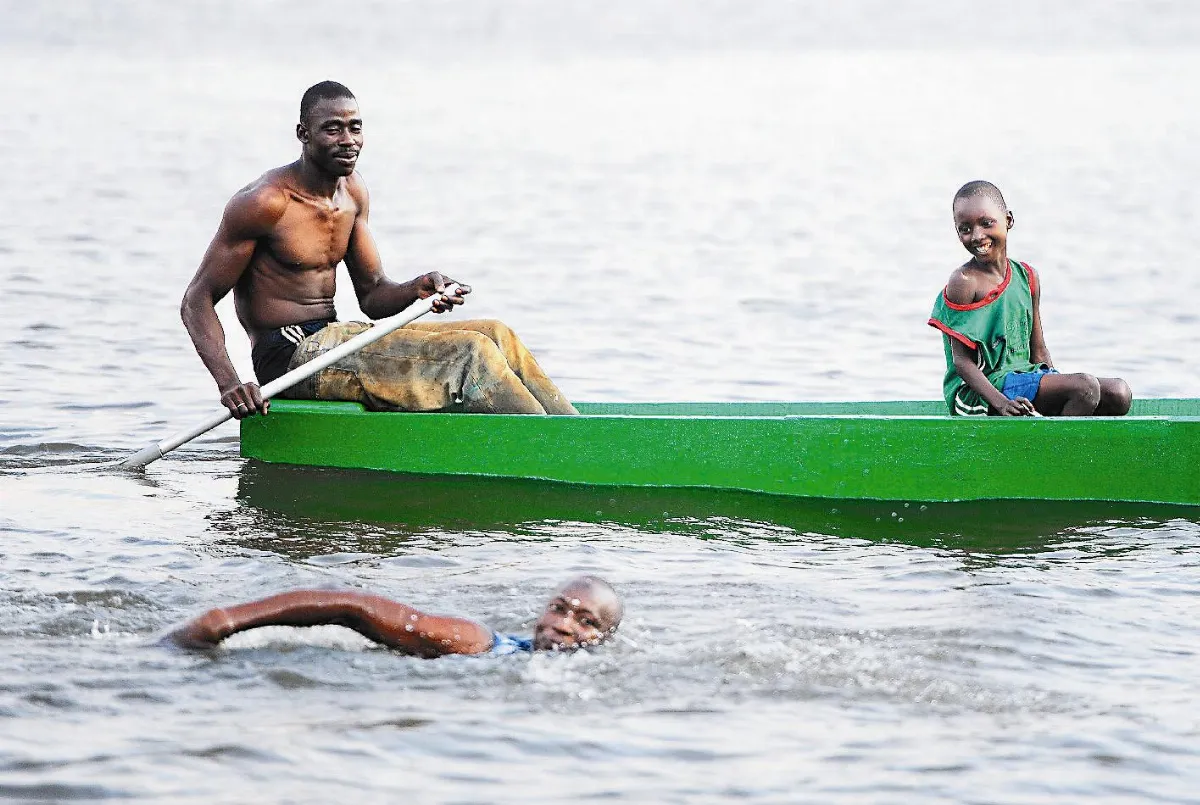 划著愛心船 我們捕魚去