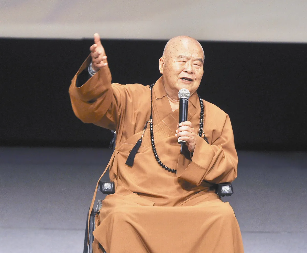 星雲大師     拋磚引玉 帶動媒體提升