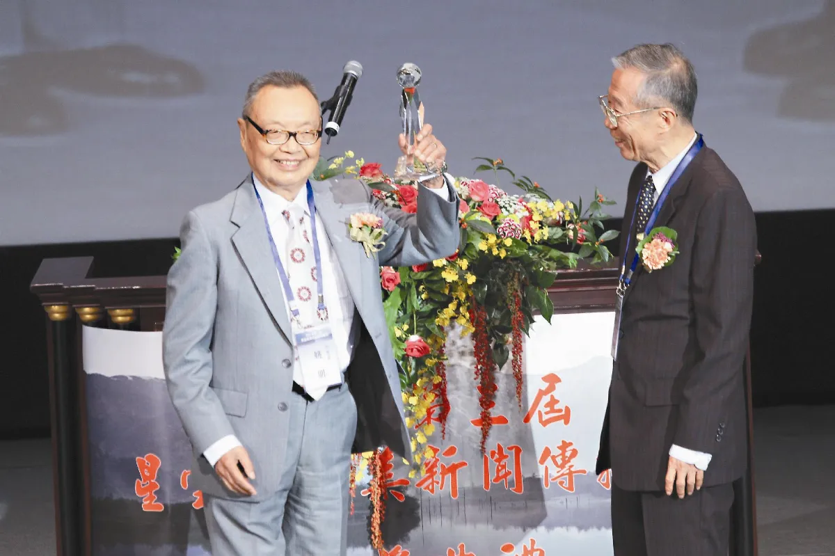 姚朋     處理新聞 嚴守中正和平原則