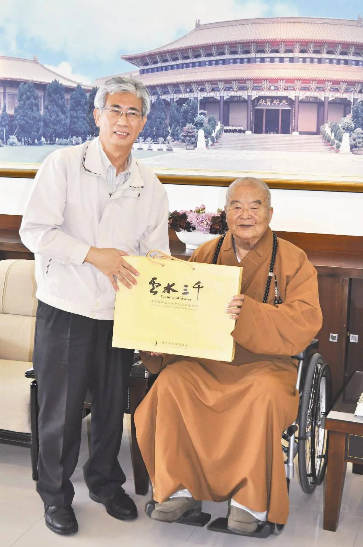 佛館是世界新亮點高市觀光局長盛讚