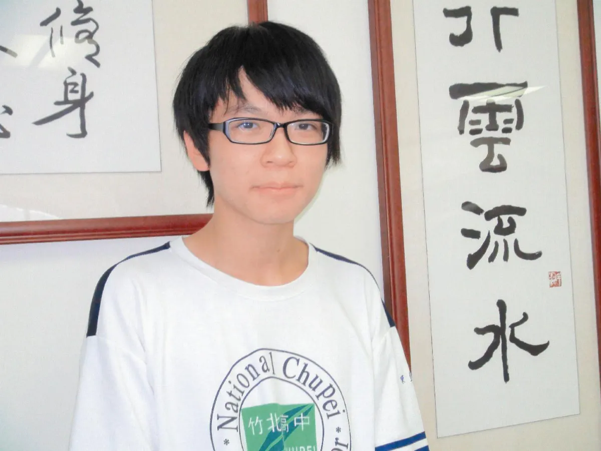 外公過世訴文字 黑色遠流獲首獎