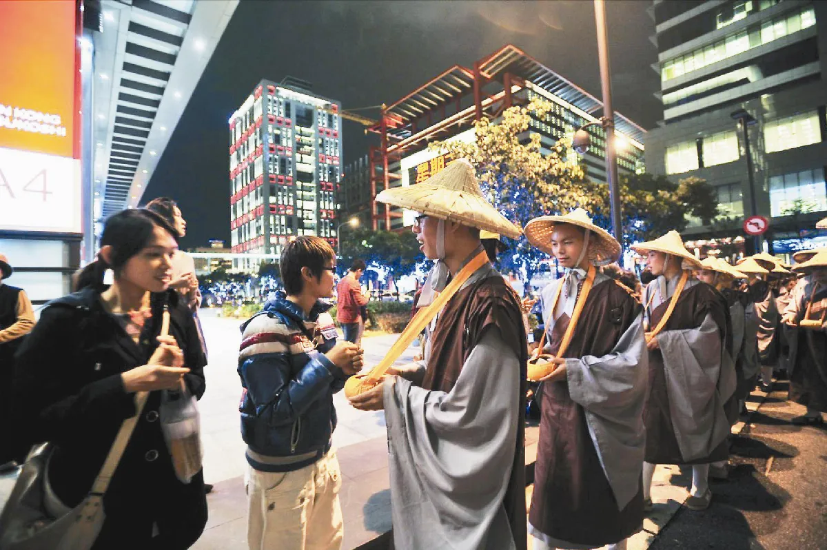 佛祖重回金光大道 松山萬人空巷