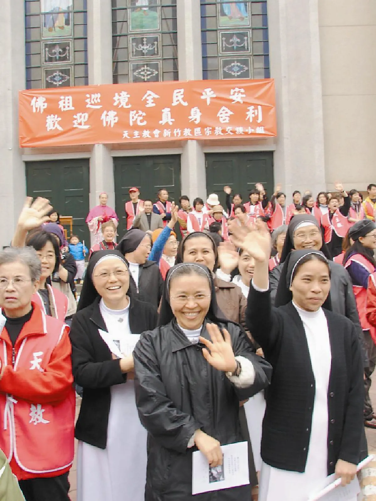 風城旗幟飛揚 萬眾一心迎佛祖
