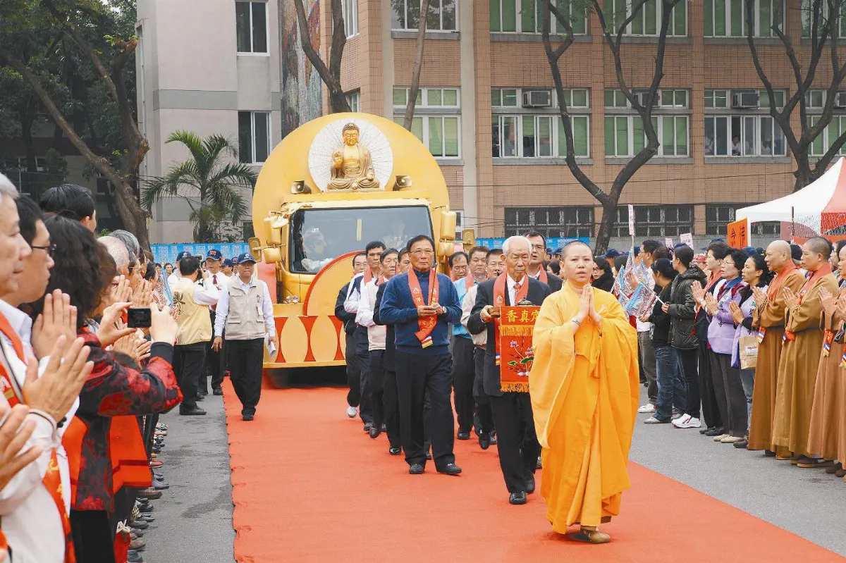 南屏別院發起齋戒、風鈴祈福 寫信給佛祖