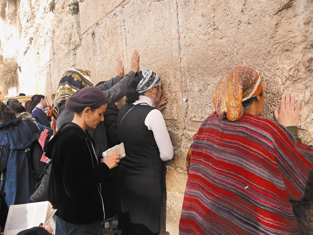 【書影冥思集】千百年來的血淚史    ──初遇哭